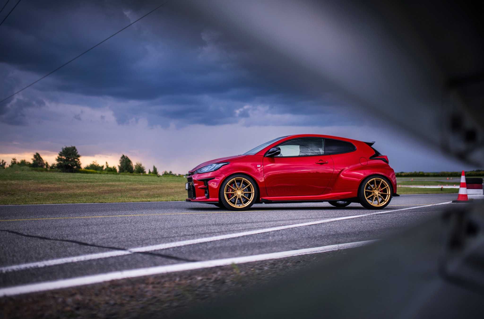 Lekkie felgi JR-Wheels SL02 18" 8J 18x8" 5x114,3 Toyota Yaris GR