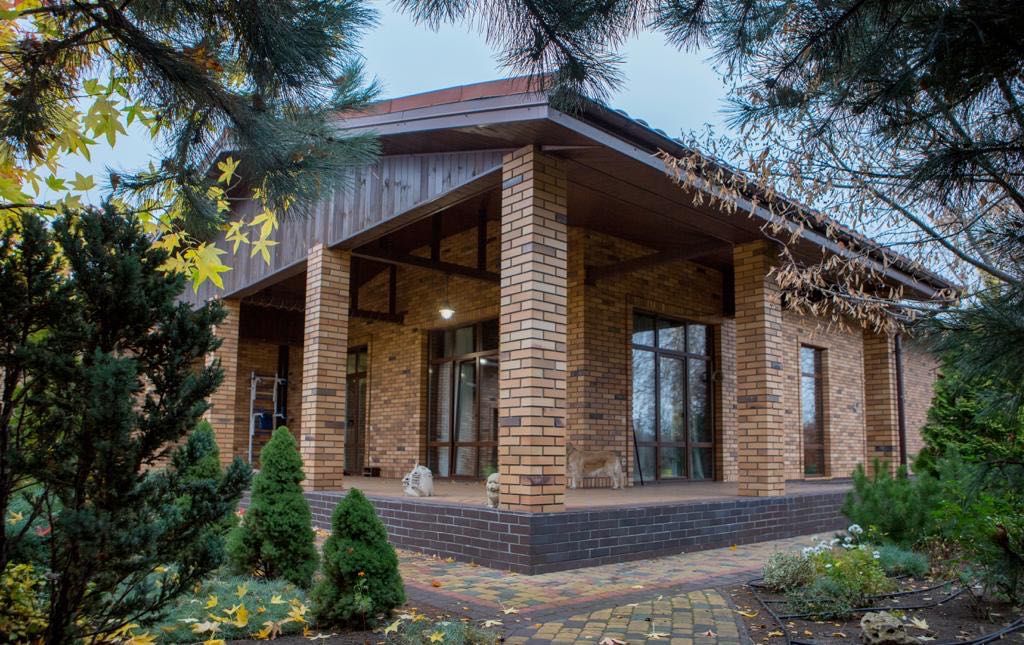 Будинок по добово  , в зеленій частині міста