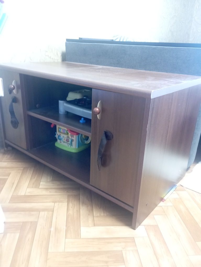 Тумба для речей, під телевізор терміново