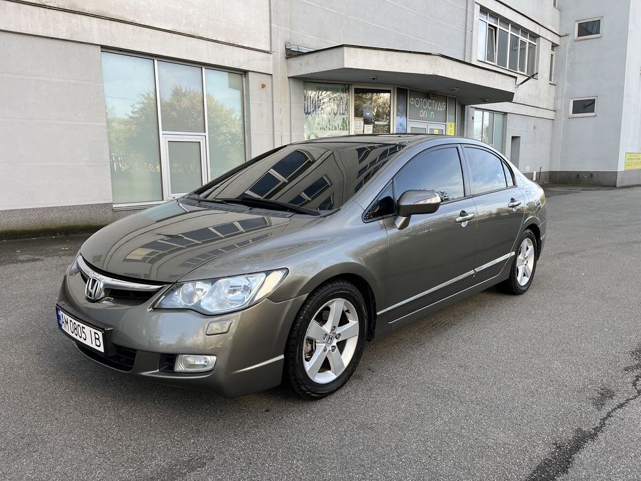 Honda Civic 1.8 Гарний стан