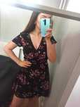 H&M M/38 czarna sukienka kobieca kopertowy dekolt V w kwiaty