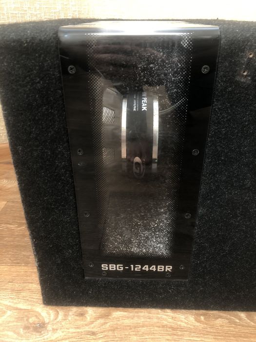 Продам сабвуфер Alpine SBG-1244BR