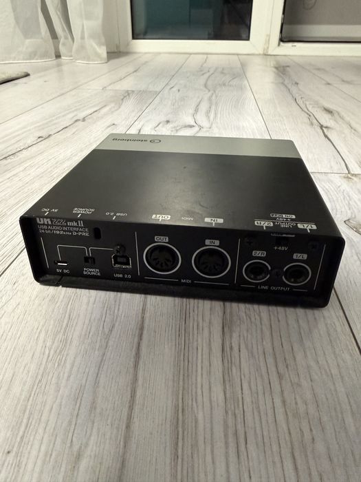 Звукова карта Steinberg UR22 MK2