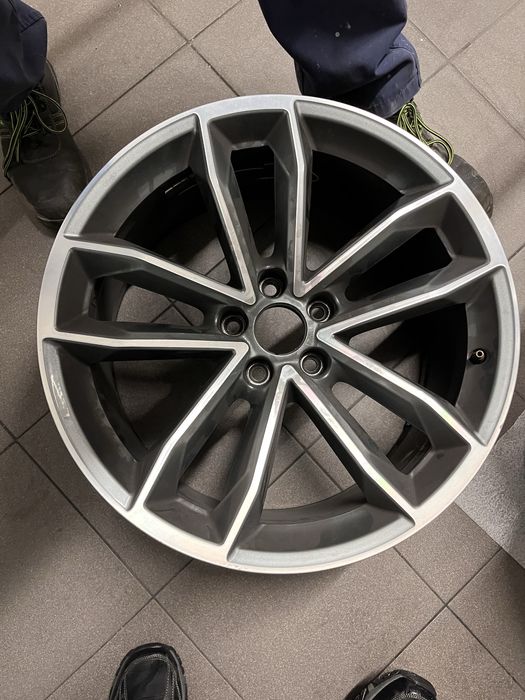 Felga audi a4 s4 a5 s5 8,5Jx19 et32