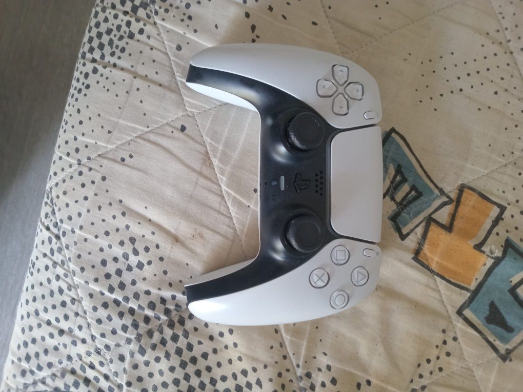 PlayStation 5 como nova