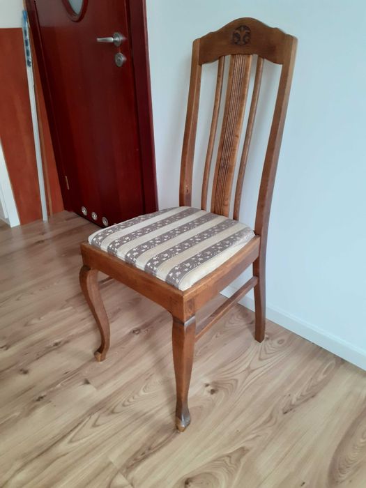 Stare krzeslo przedwojenne