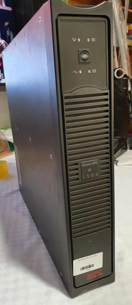 Бесперебойник APC Smart-UPS SC 1500VA, чистый синус