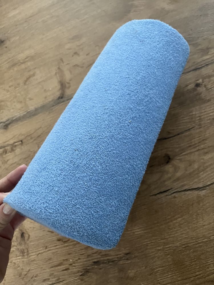 Wałek poduszka do manicure pod rękę frotte