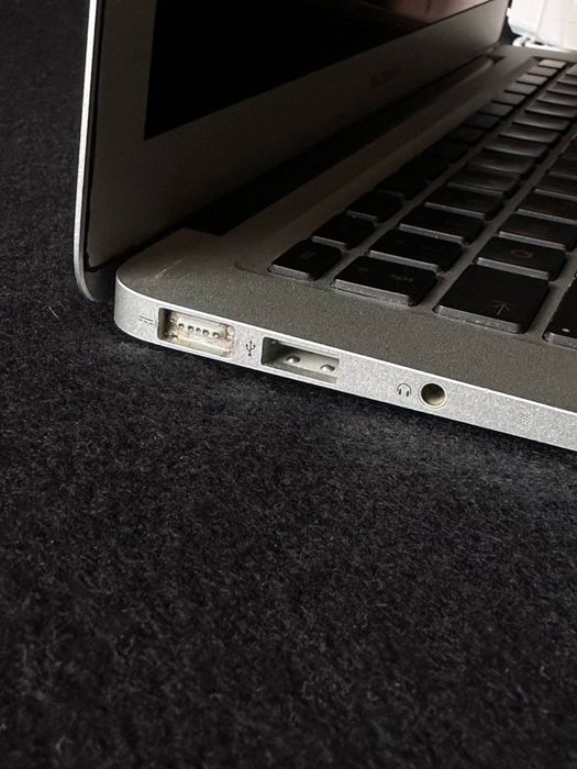MacBook Air 13 Late 2010 dobry stan