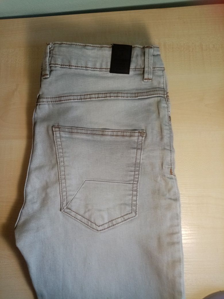 Spodnie Chłopięce Jeansowe Reserved 152cm
