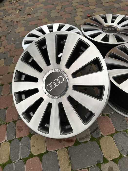R18 5 112 диски Audi в хоролому стані