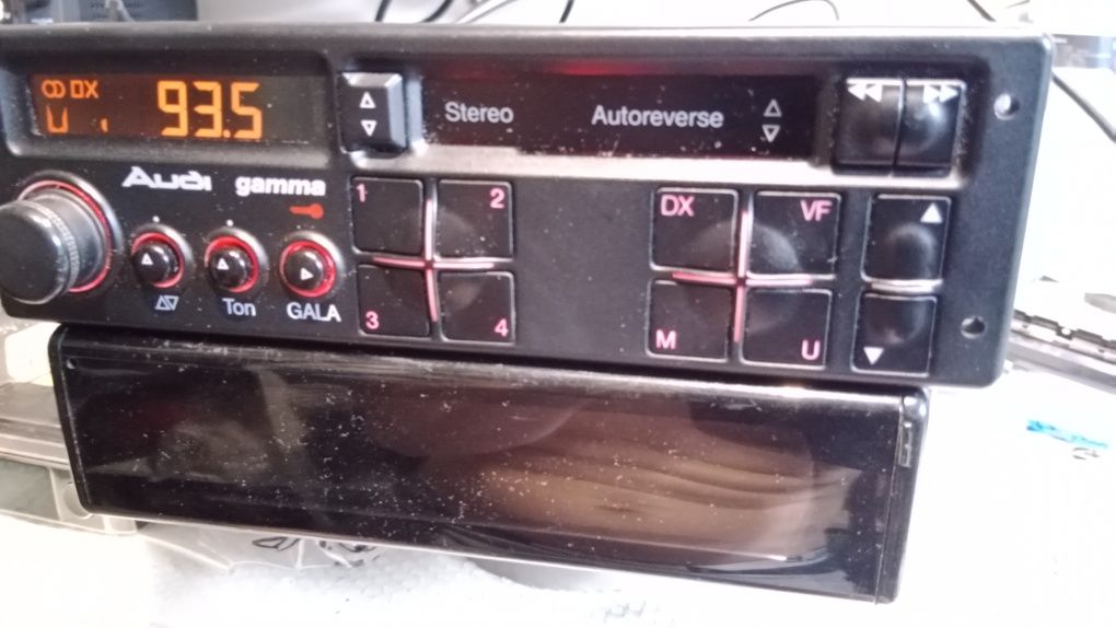 Radio audi gamma 19 cm super stan