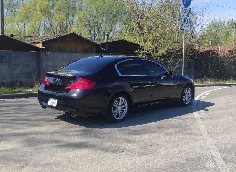 Infiniti g37 2012