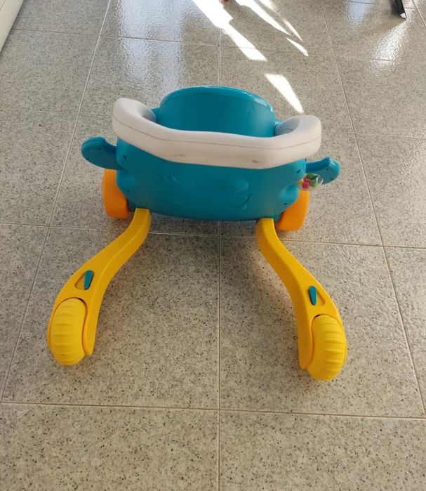 Andador primeiros passos bebé Chicco