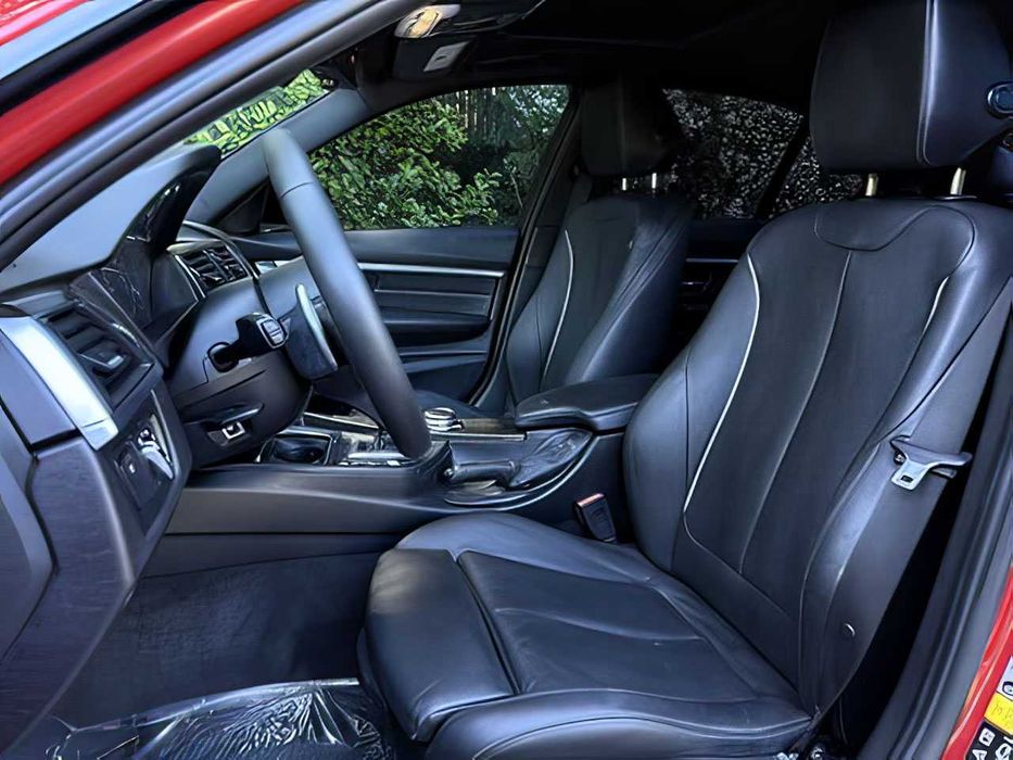 BMW 3 Series      2016