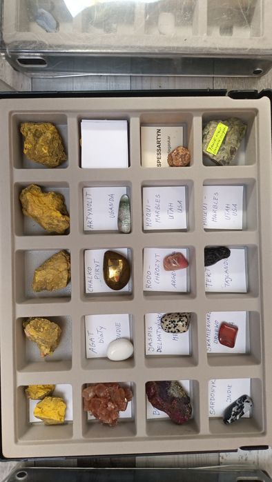 Kamienie szlachetne kolekcja