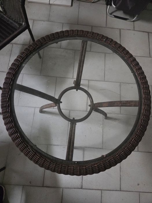 Mesa e 4 cadeiras varanda