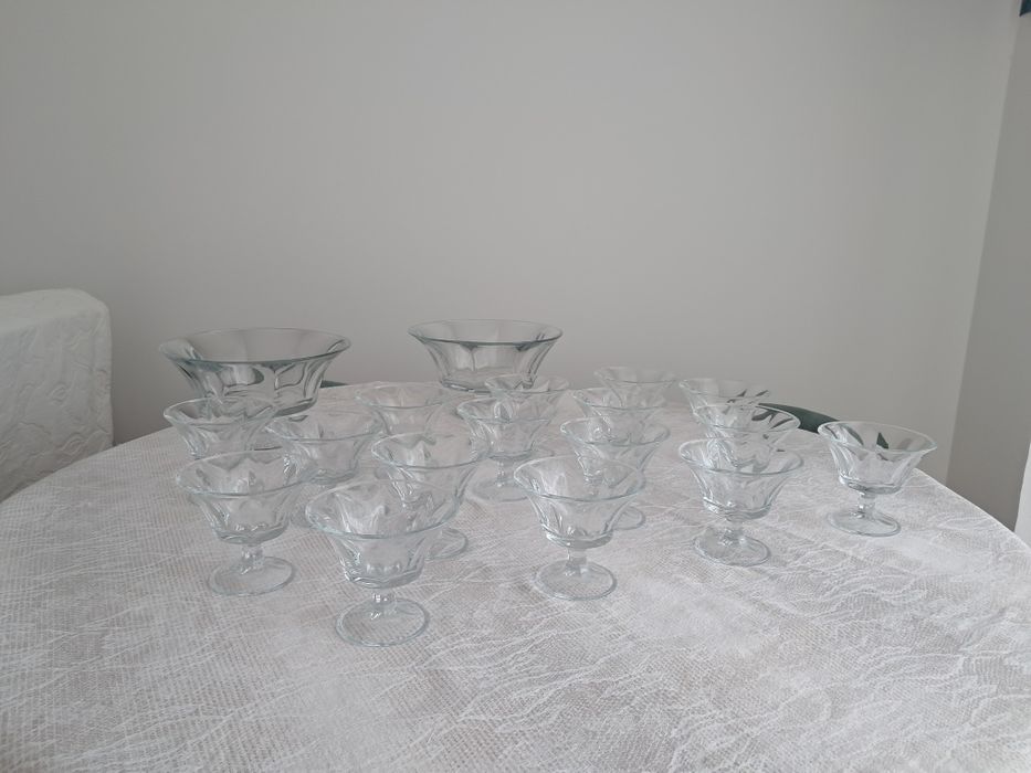 2 Taças Grandes e 16 Taçinhas Novo