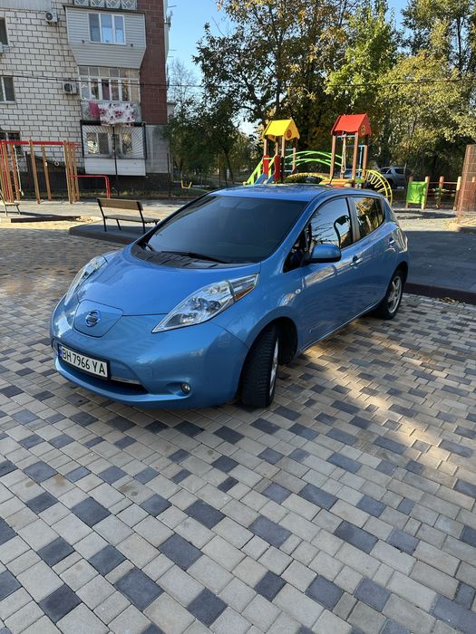 Продам NISSAN LEAF - 2012г