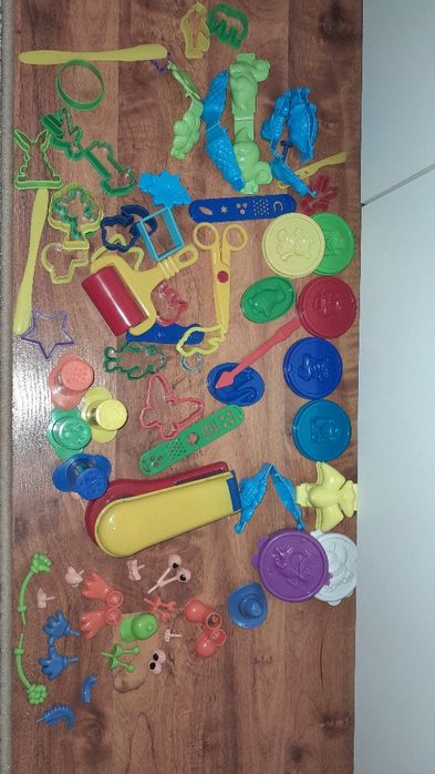 Oryginalne foremki ludziki PlayDoh ciastolina