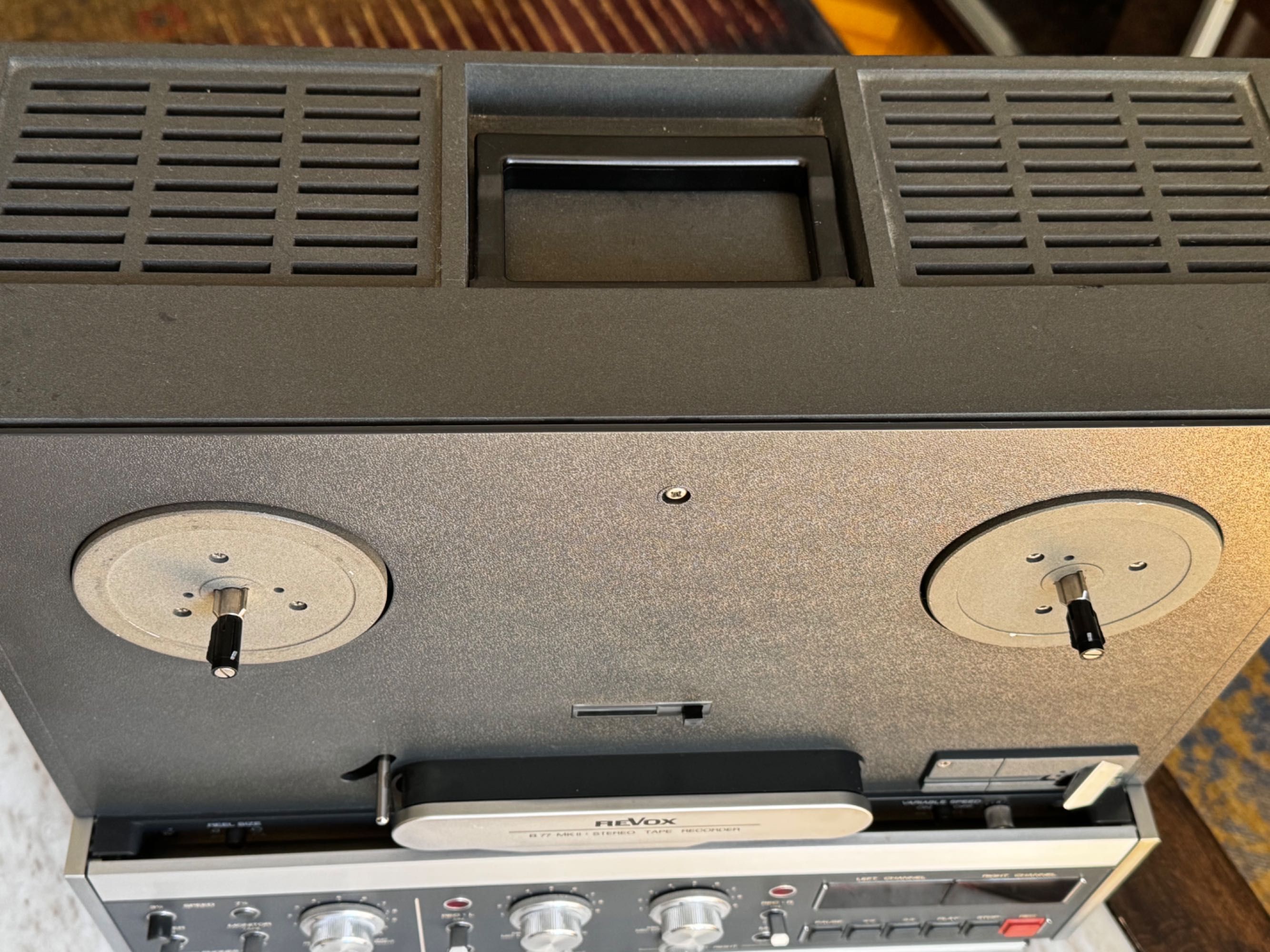 ReVox B77 magnetofon szpulowy, dwuścieżkowy, stereo. HiFi