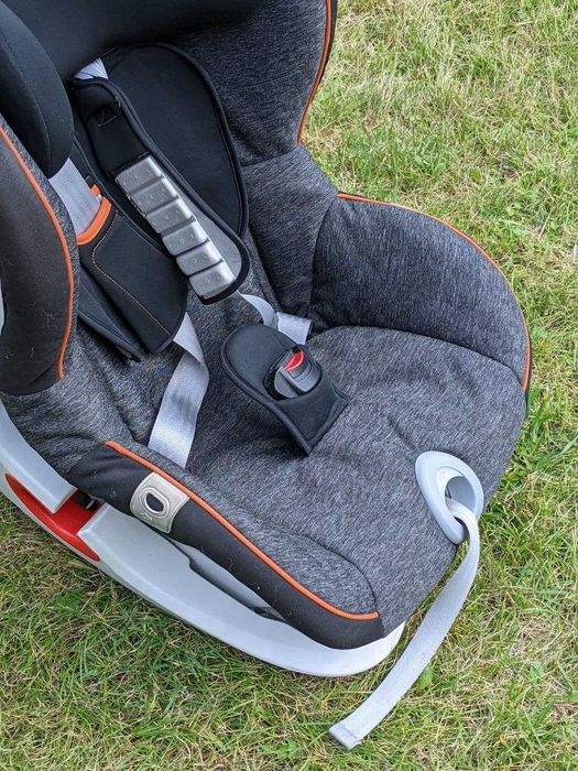 Автокрісло Britax Romer KING II LS (9-18 кг)