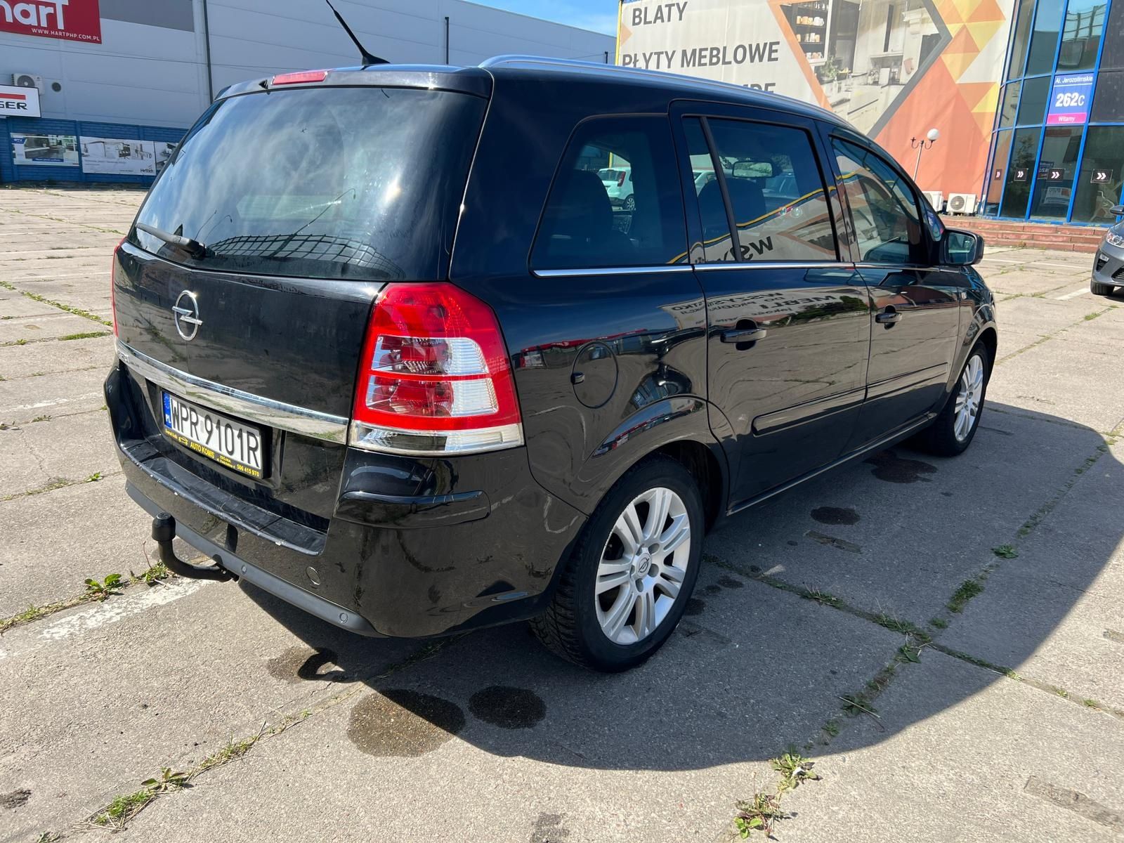 Opel Zafira 1,8 B+G bogata wersja Cosmo - stan bdb