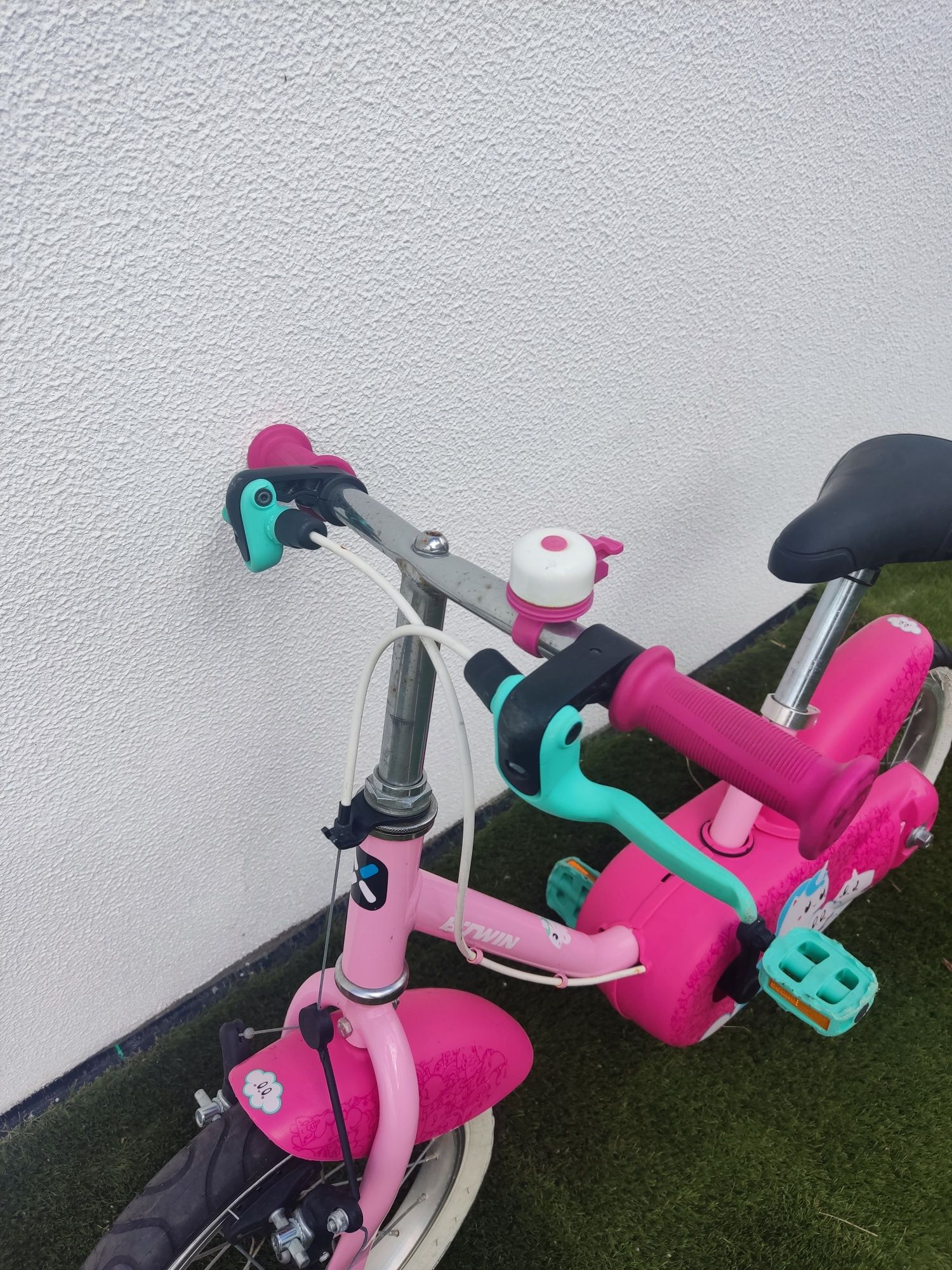 Bicicleta de criança rosa