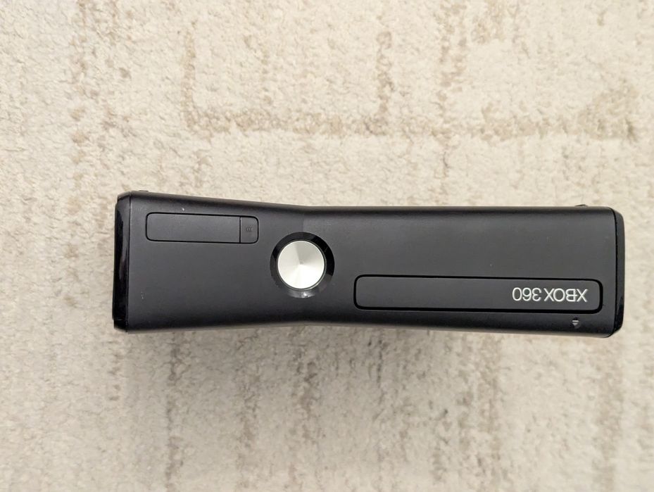 Xbox 360 slim читайте опис