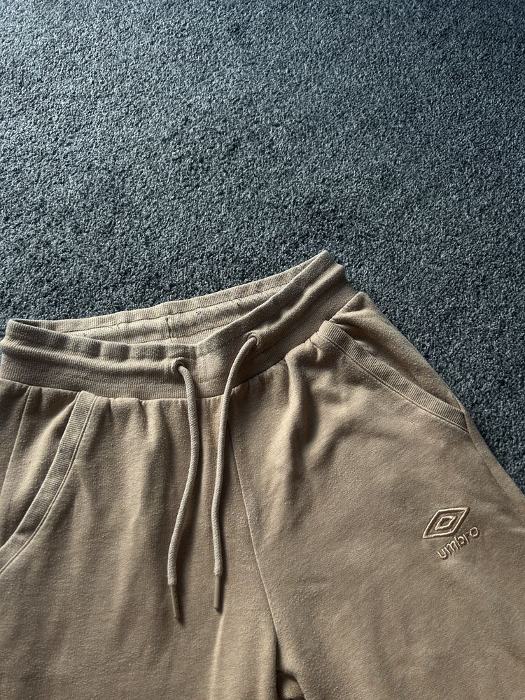 spodenie dresowe damskie umbro