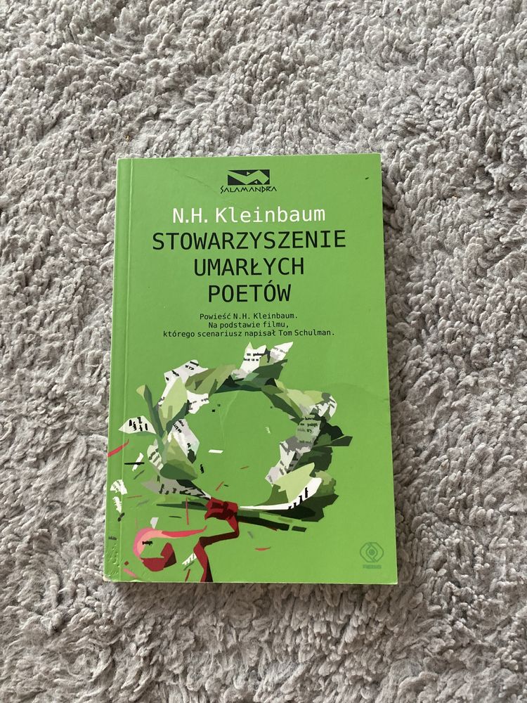 książka lektura stowarzyszenie umarłych poetów