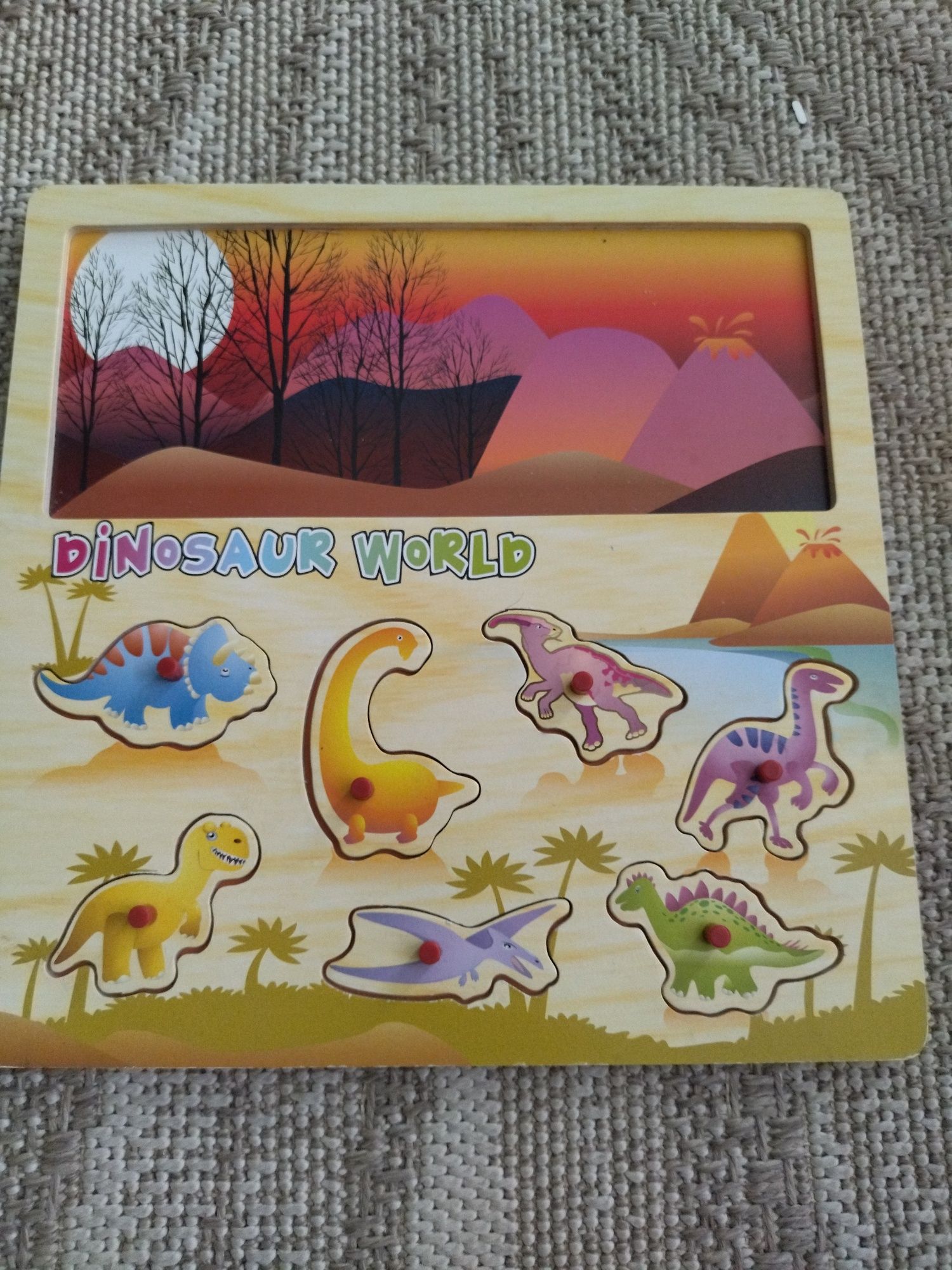 Puzzle dinozaury