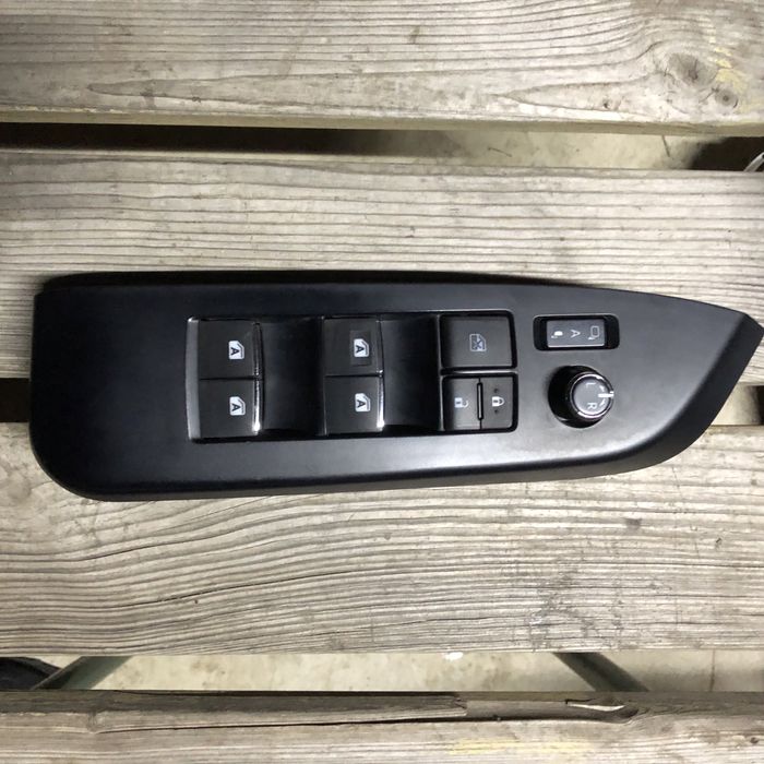 Блок управления стеклоподъёмников тойота хайлендер 2014-19