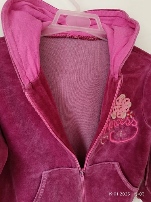 Welurowa bluza z kapturem r 110 dla dziewczynki