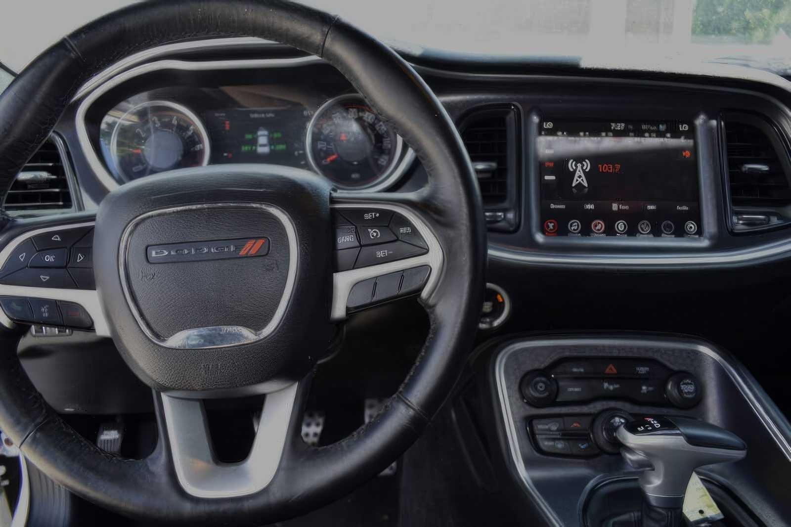 2020 Dodge Challenger SXT