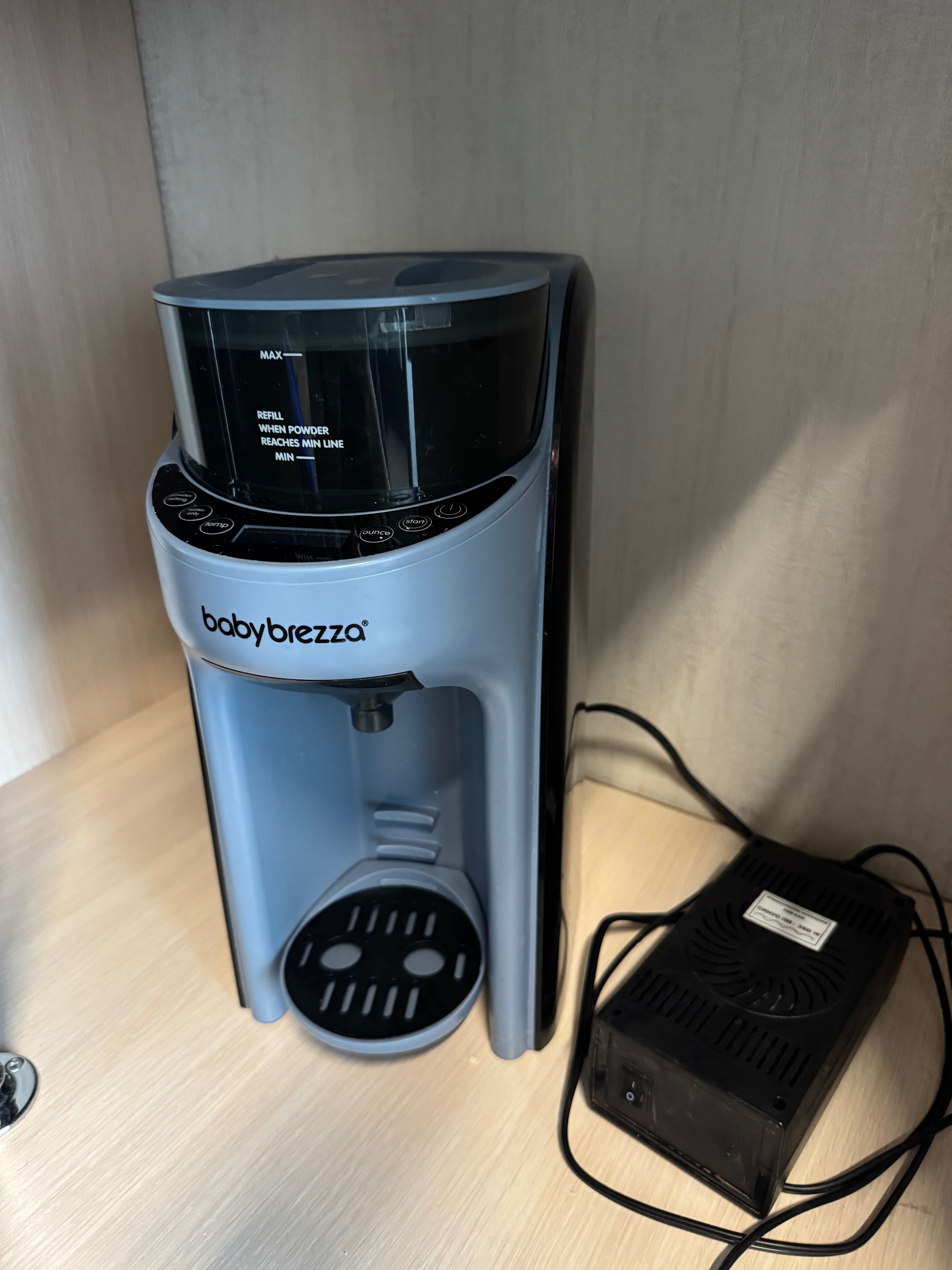 BabyBrezza машинка для приготування суміші