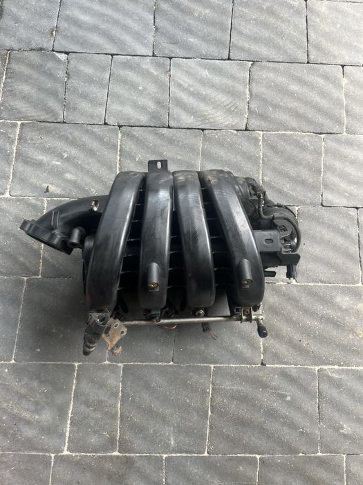 Колектор впускний Opel Astra/Vectra/Zafira 1.8 55353313