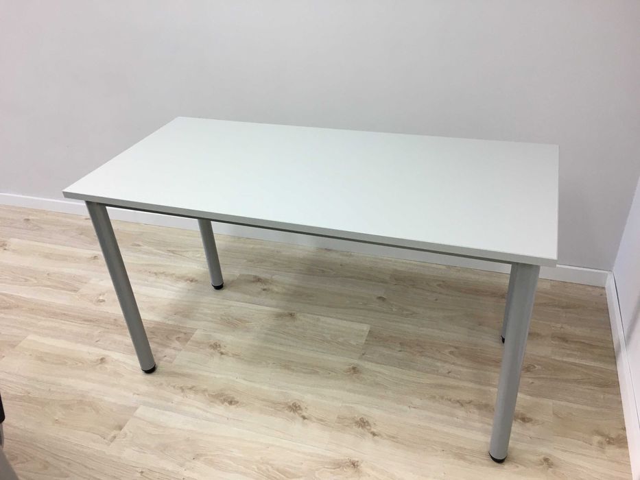 Mesas de escritório ou sala de aula