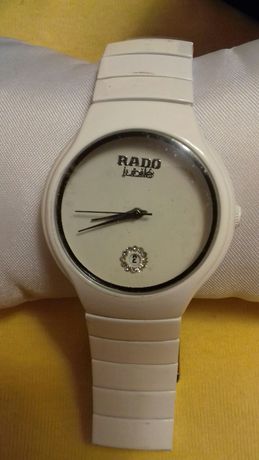 Часы RADO  Jubile  ceramic  write  кру глые кварцевые наручные