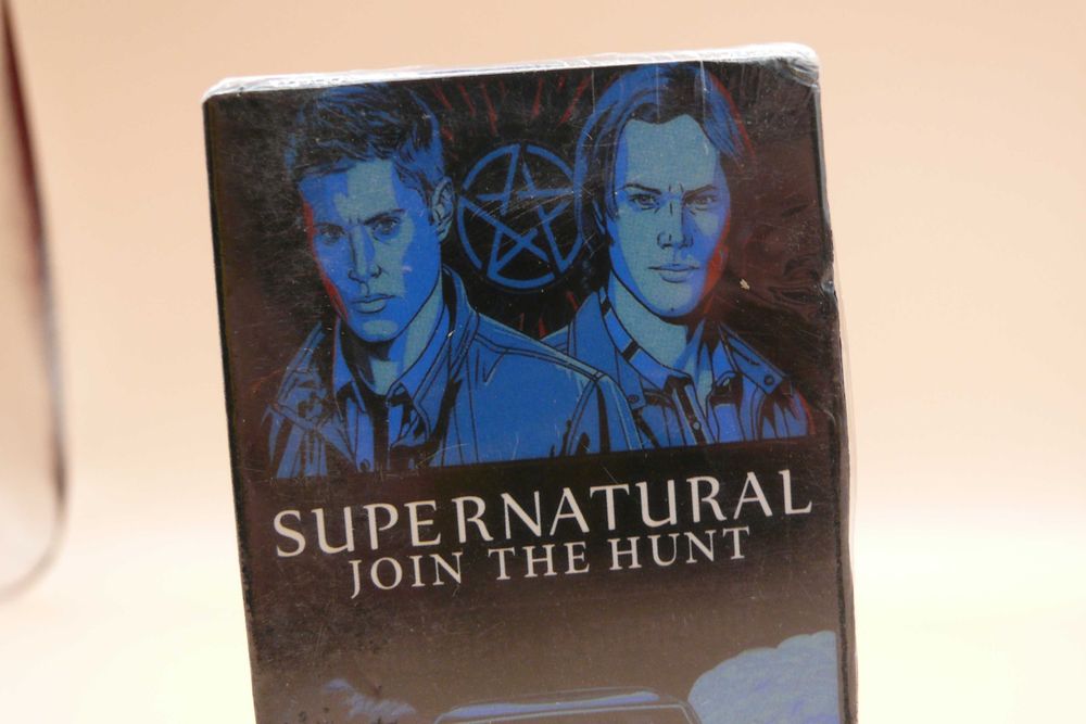 Sobrenatural: Junte-se à Caçada: Baralho de Tarôt e Guia