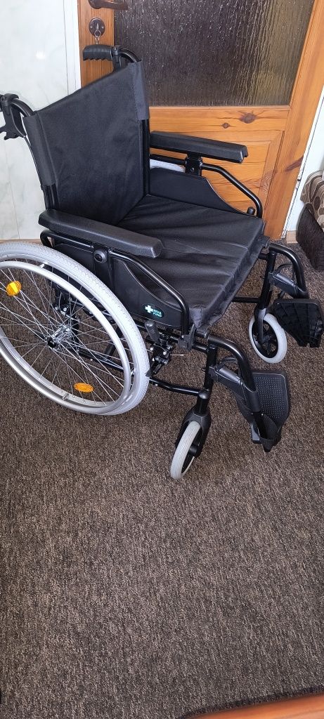Wózek inwalidzki aluminiowy