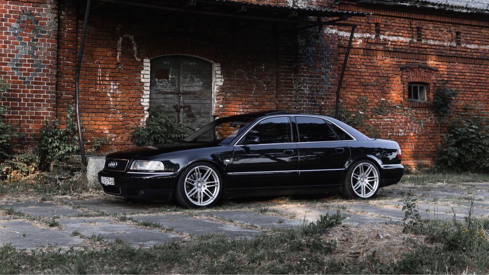 Audi A8 D2 4.2 V8