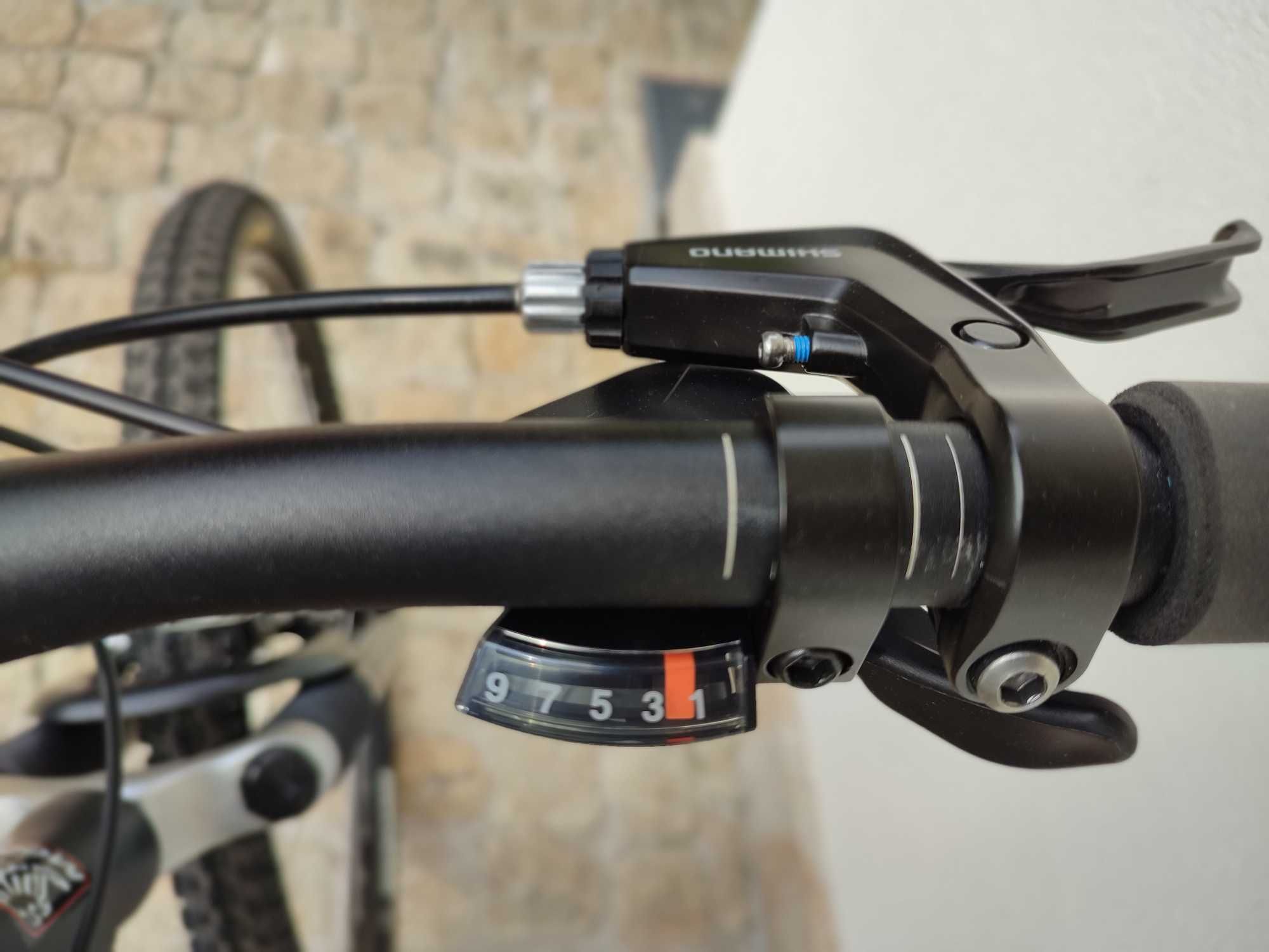 Bike Monty R aluminium 7005 Force-ShimanoAlívio/Altus 380€ negociaveis