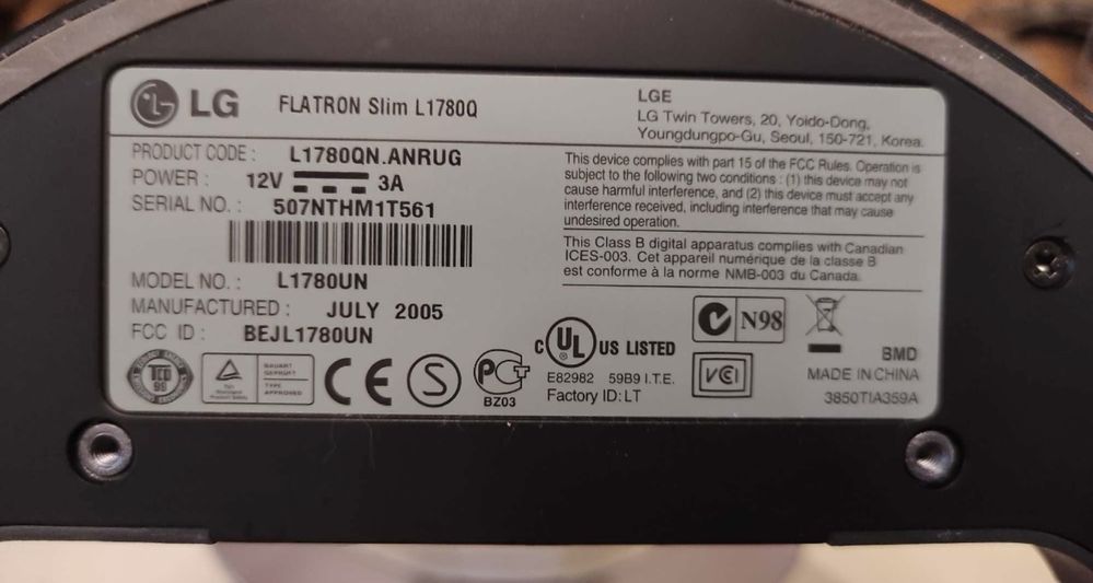Монитор LG FLATRON Slim L1780Q