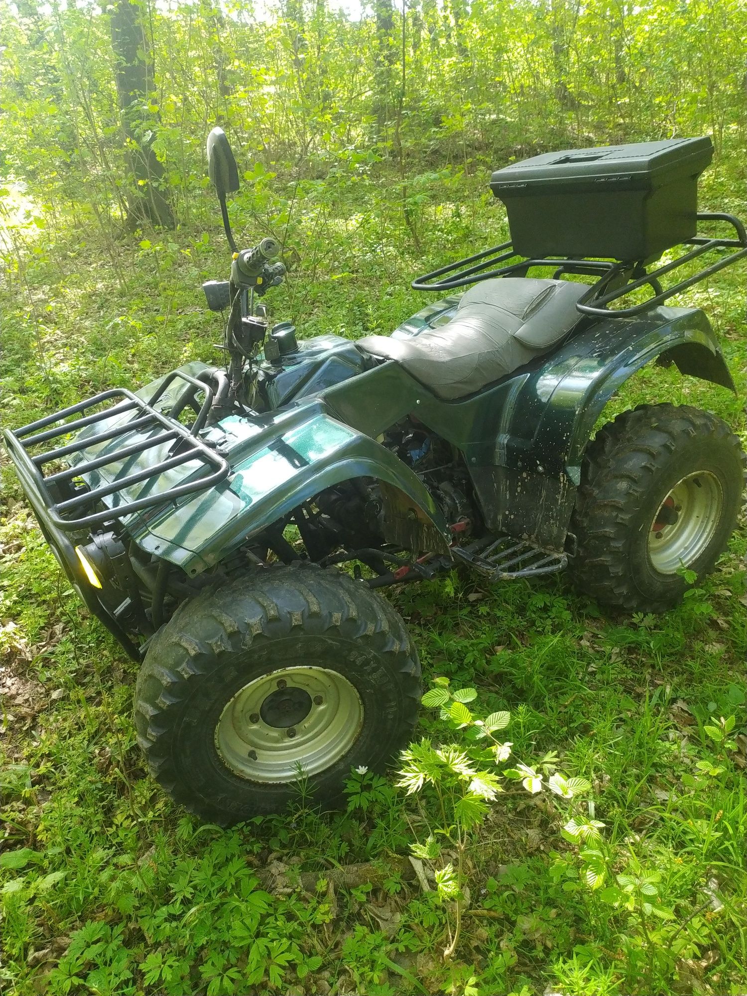 Продам  квадроцикл Kawasaki KLF 300