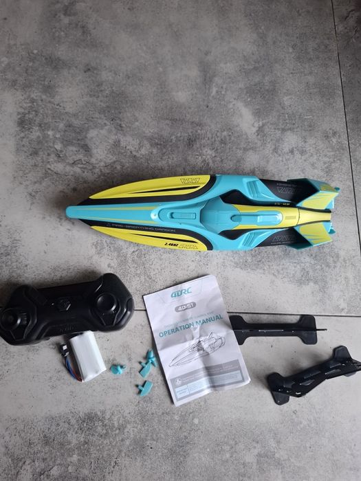 Motorówka nowa powystawowa