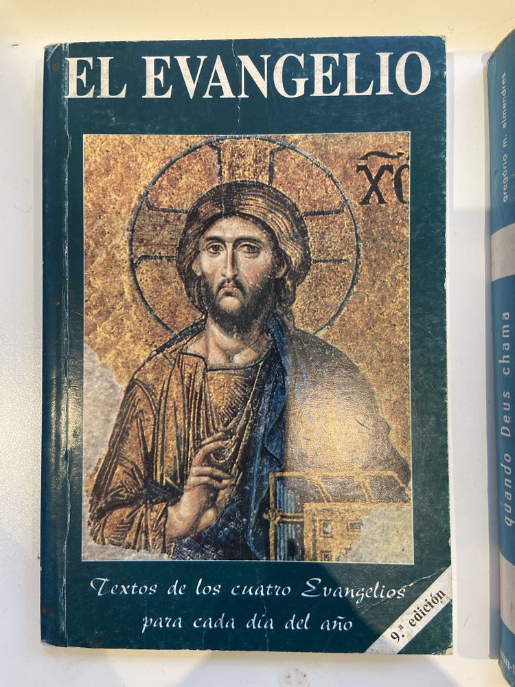 Varios livros religiao