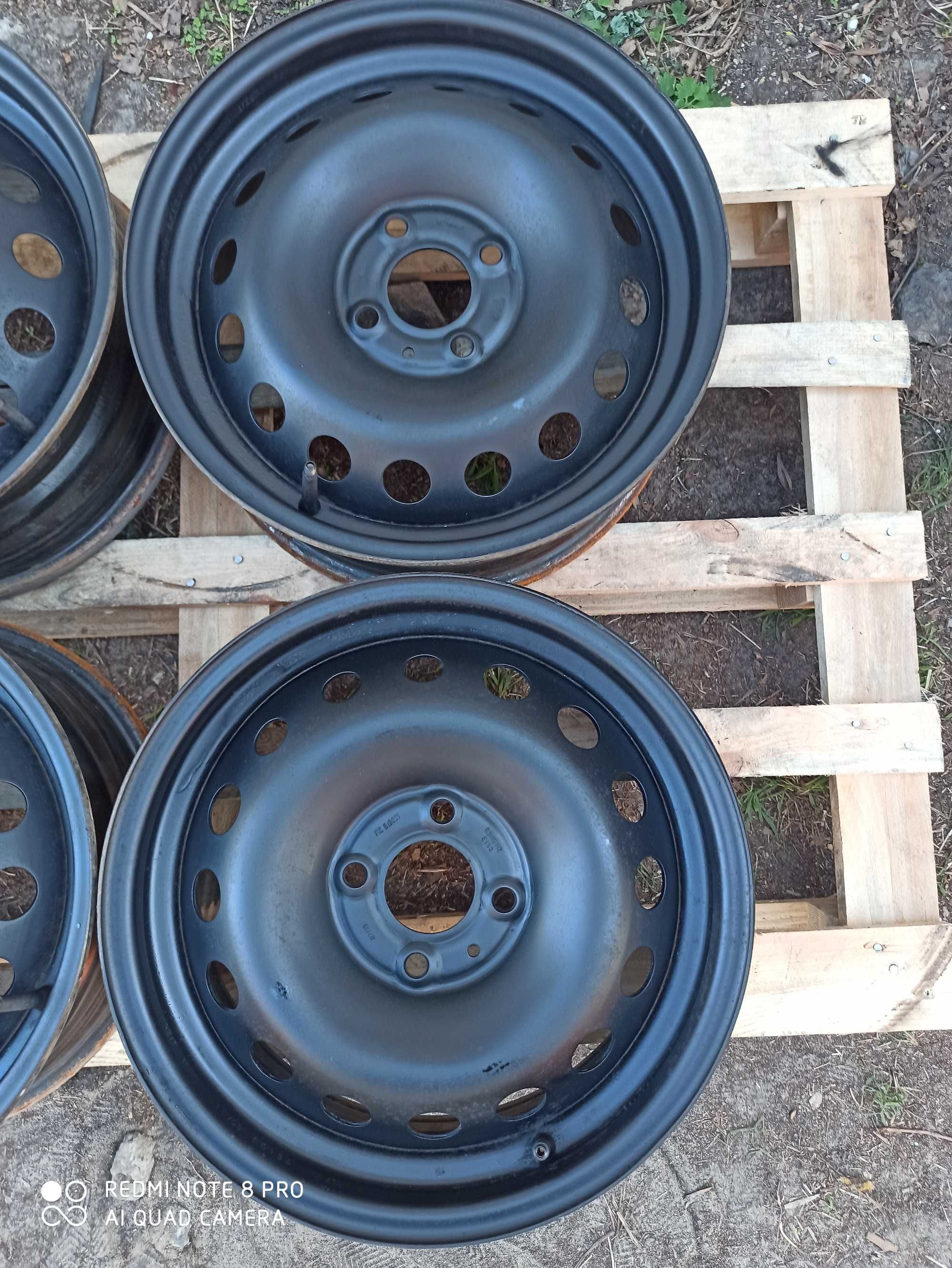 Диски металеві 4*100/15 , 6 j, ET 50, dia 60.1mm Dacia