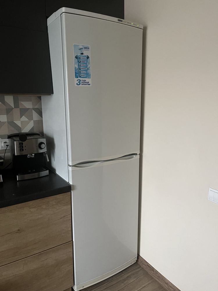 Холодильник Атлант 2 компресори 1,9 м