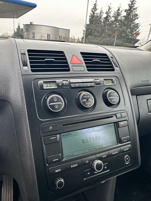 Volkswagen Touran 2.0 TDI 103kw 2006рік  Кпп 6 -ступка авто обслужене